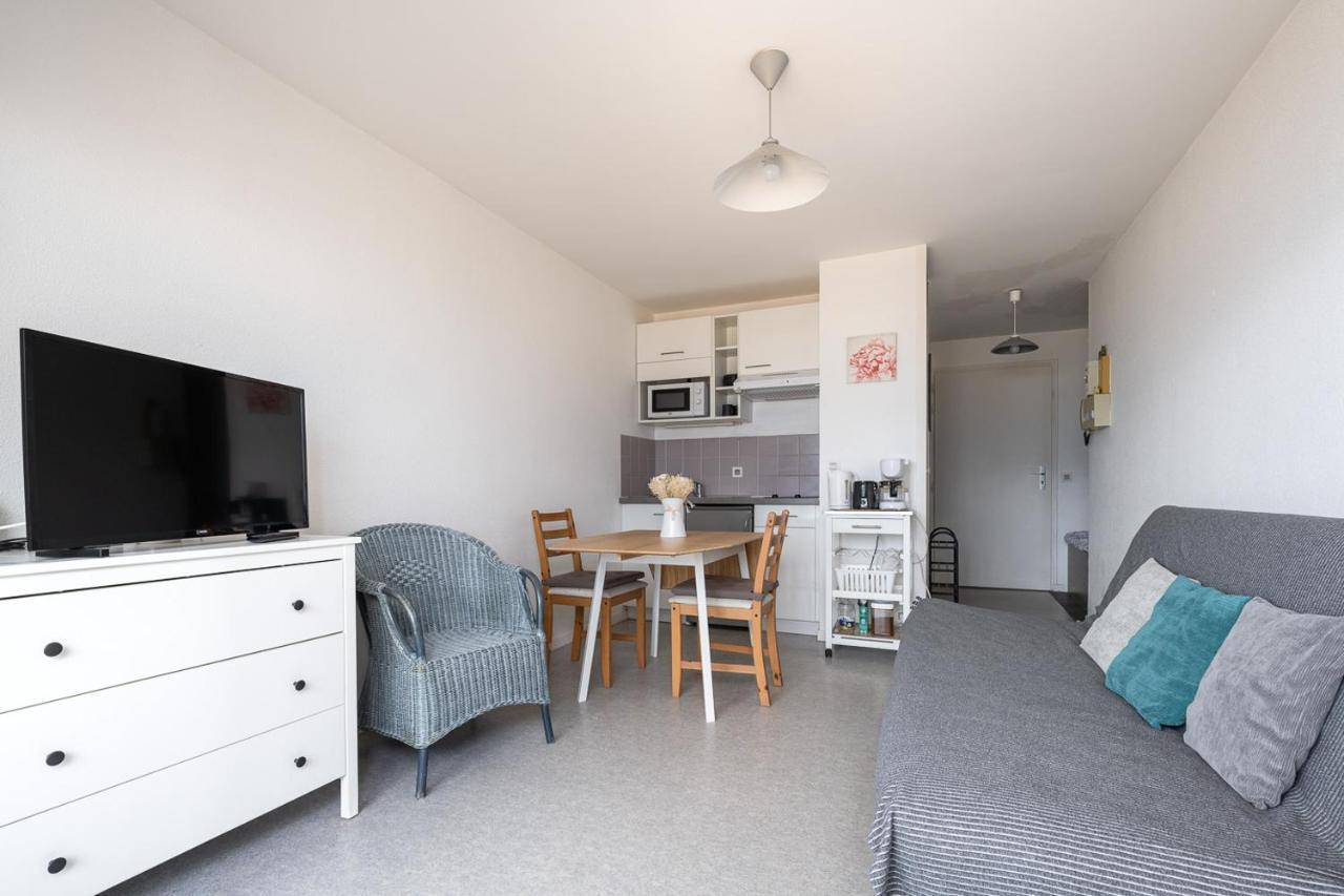 Joli Studio Avec Vue Panoramique Sur La Mer Houlgate Exteriör bild
